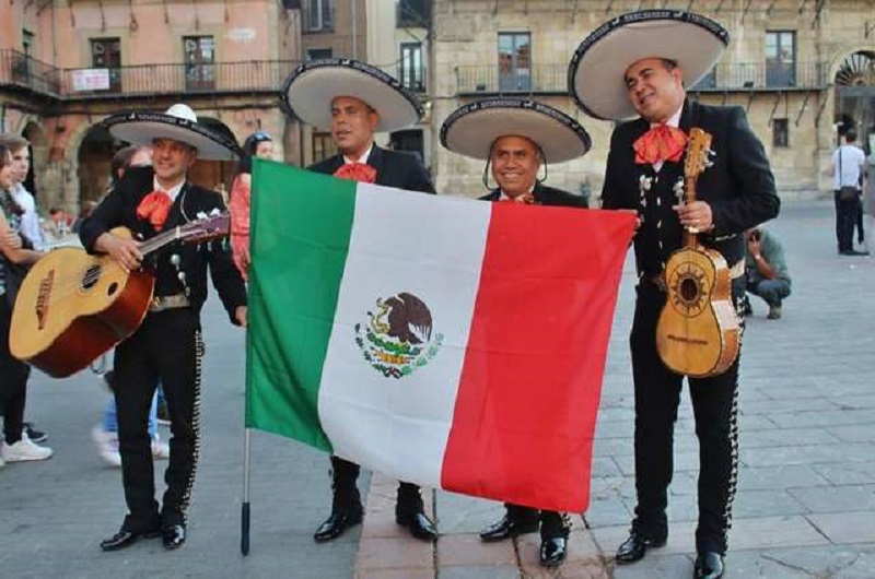 MARIACHI IN THE HEART OF GARIBALDI SQUARE 00086 - Habibi World Travel & Tour